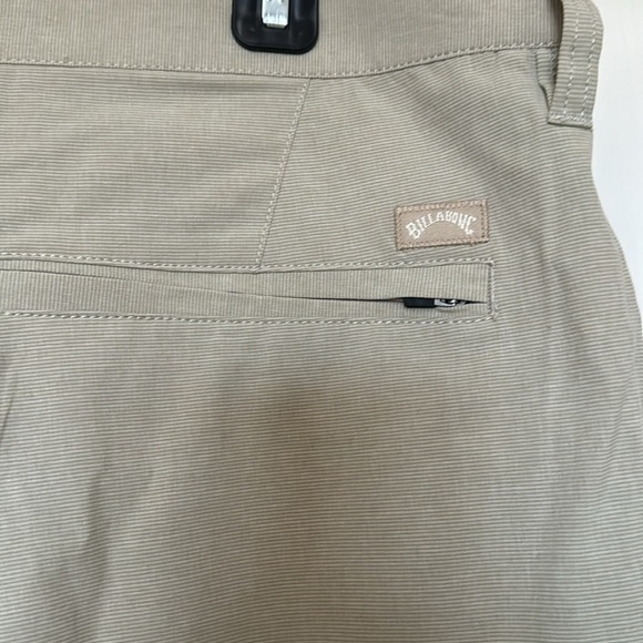 Men’s Billabong Shorts - Picture 5 of 8